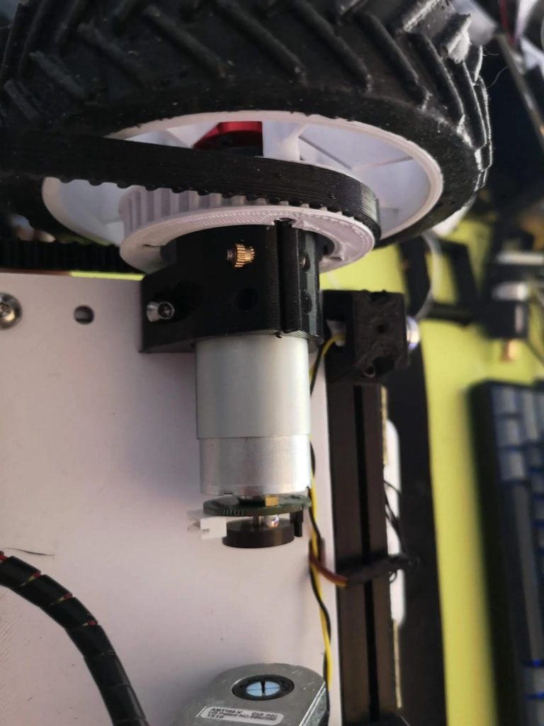 Slammer: Un robot rover autonomo, nato come progetto per imparare la robotica e ROS 2 - 1ZyFZVLY71y4v.jpg