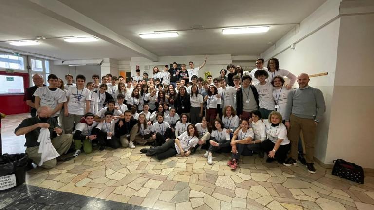 HoPE – Hands on Physics Experience - 29zoE448waXlk.jpg
