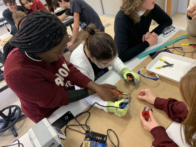 HoPE – Hands on Physics Experience - 2HZYu4uWetXTg.jpg